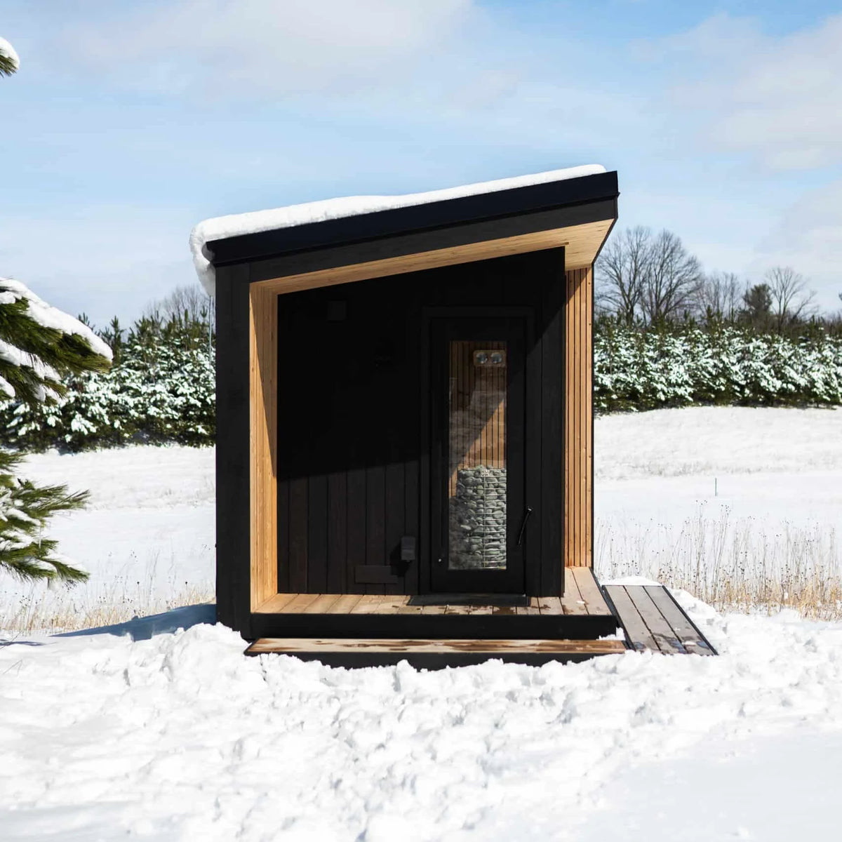 Outdoor Traditional Cedar Sauna with Porch – Up to 3 Persons
